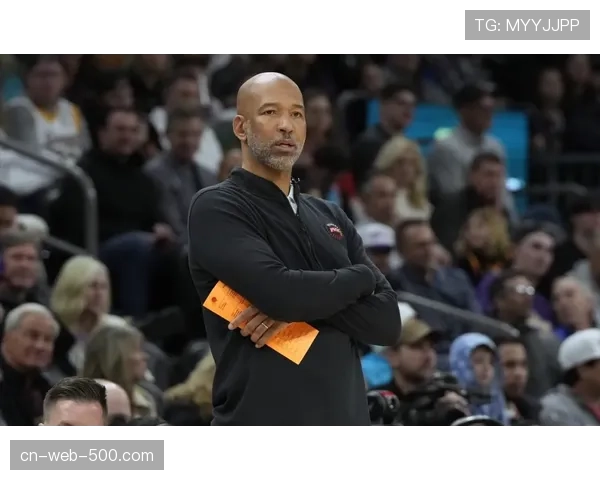 太阳轮换决策引发讨论，吉莱斯皮板凳角色受关注